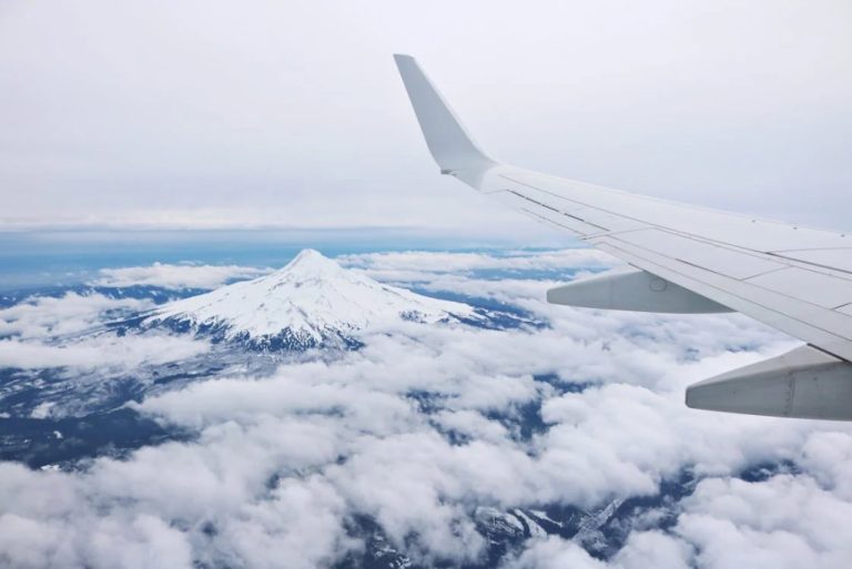 Traveling Soon? Know These 5 Important Things Each Airline Should Have
