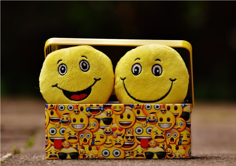 A Guide for New Moms: Taking Care of Your Child's Smile