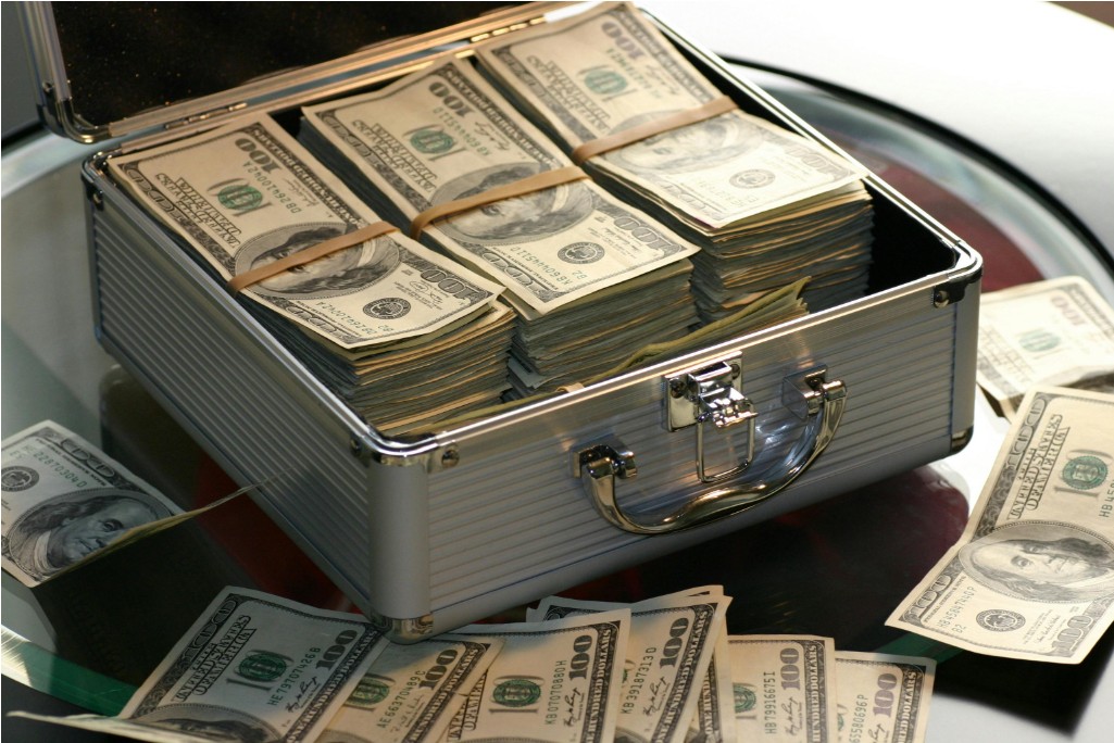 5 Signs it is Time to Trust an Expert with Your Finances